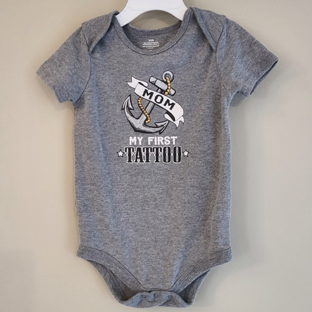 "MOM, My First Tatoo" grey short sleeved onesie/bodysuit